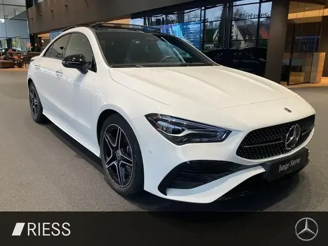 Mercedes-Benz CLA 200