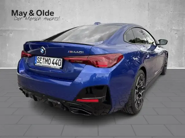 BMW 440