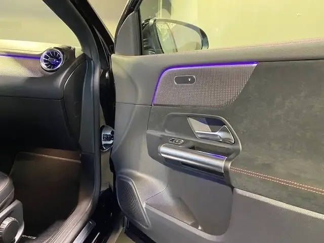 Mercedes-Benz EQA 300