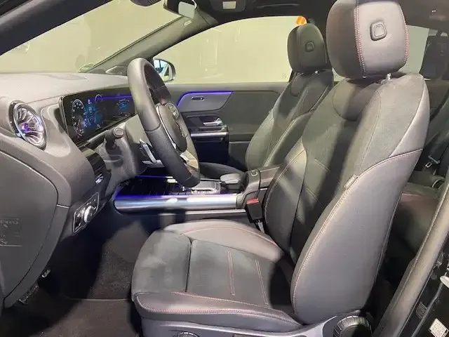 Mercedes-Benz EQA 300