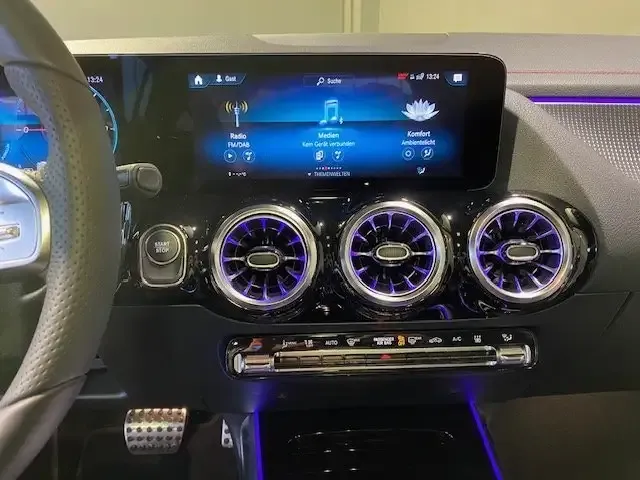 Mercedes-Benz EQA 300