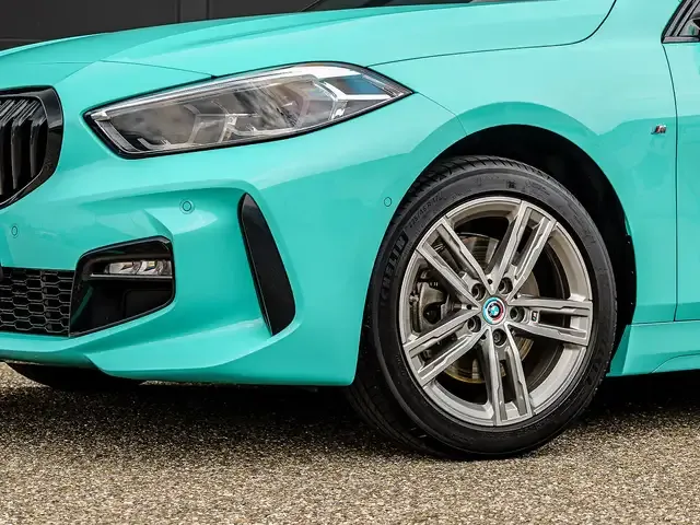 BMW 118