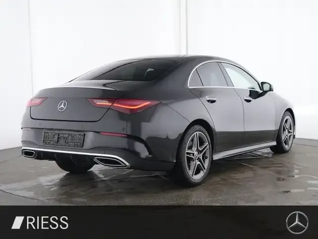 Mercedes-Benz CLA 200