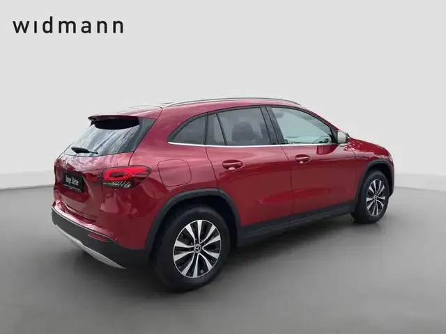 Mercedes-Benz GLA 250
