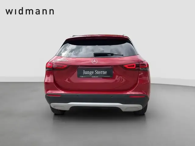Mercedes-Benz GLA 250