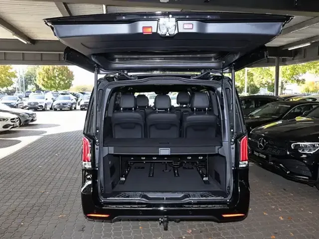 Mercedes-Benz V 250