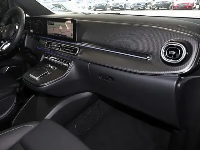 Mercedes-Benz V 250
