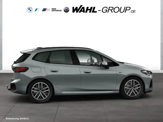 BMW 225