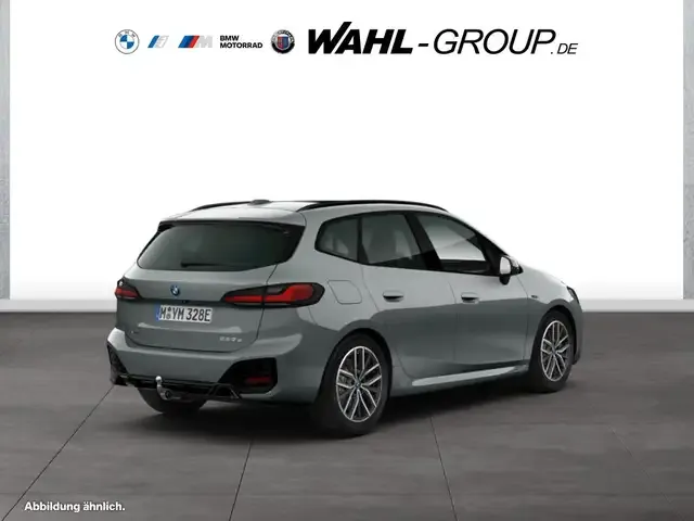 BMW 225