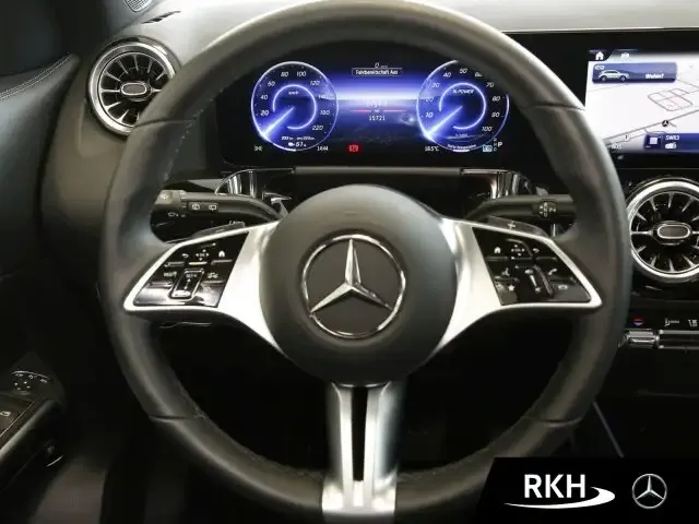 Mercedes-Benz EQA 300