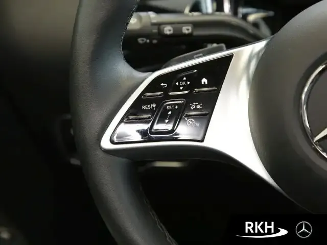 Mercedes-Benz EQA 300