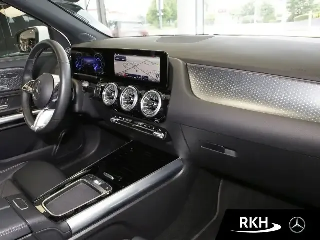 Mercedes-Benz EQA 300