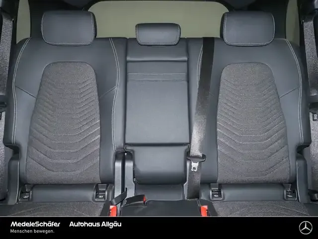 Mercedes-Benz EQB 300