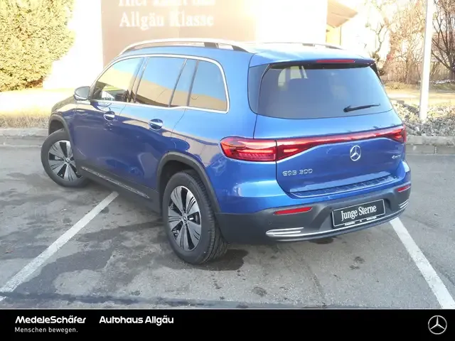 Mercedes-Benz EQB 300