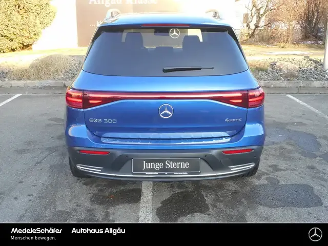 Mercedes-Benz EQB 300
