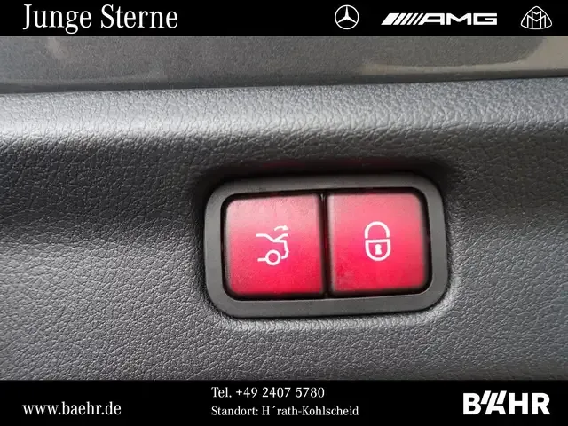 Mercedes-Benz EQE 300