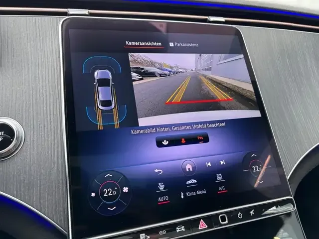 Mercedes-Benz EQE 300