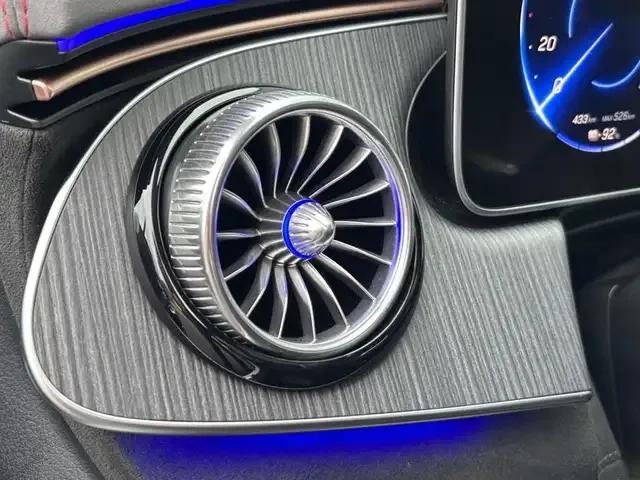 Mercedes-Benz EQE 300