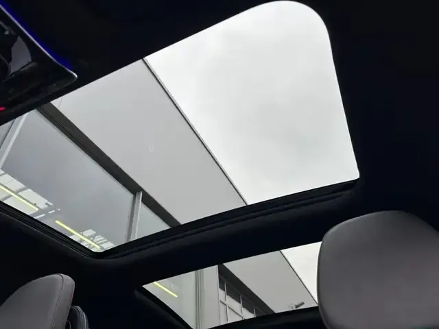 Mercedes-Benz EQE 300