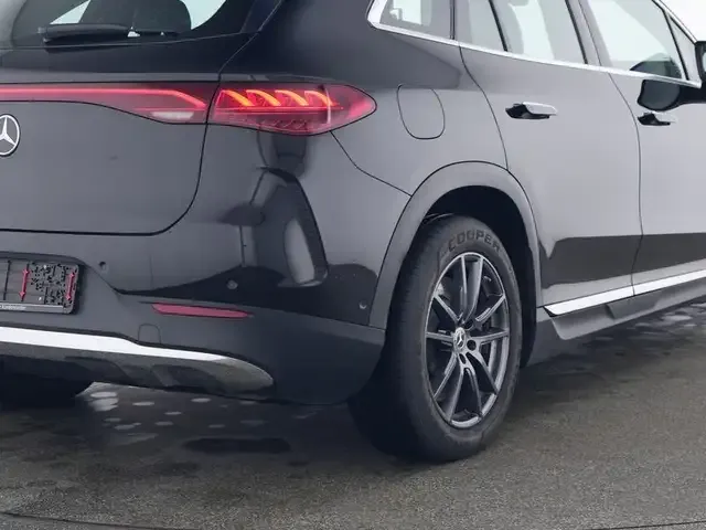 Mercedes-Benz EQE SUV