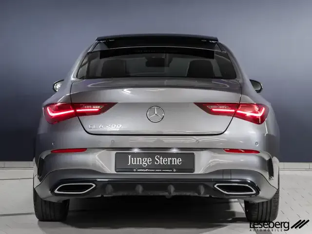 Mercedes-Benz CLA 200