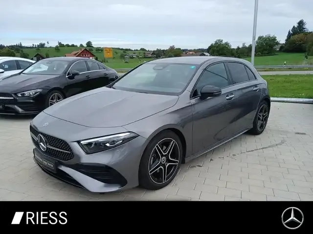 Mercedes-Benz A 180