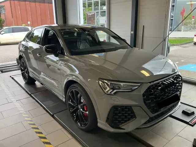 Audi RS Q3