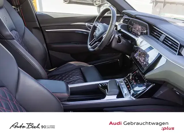 Audi Q8 e-tron