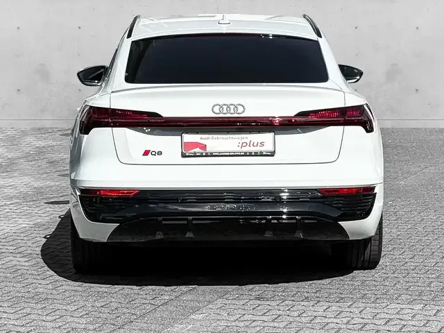 Audi Q8 e-tron