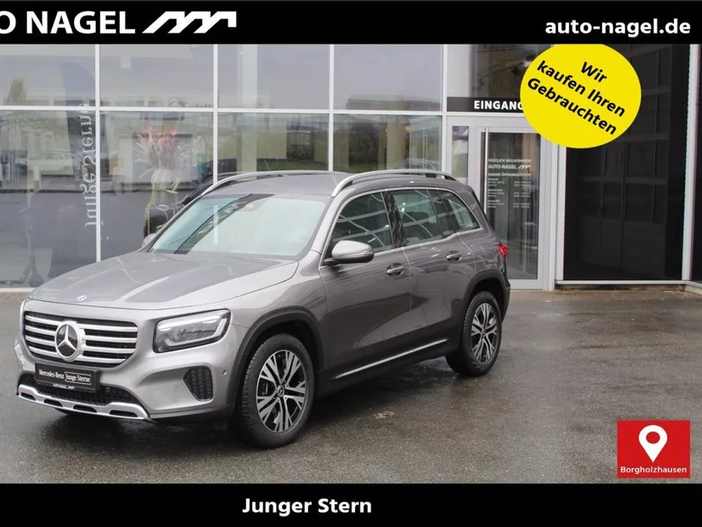Mercedes-Benz GLB 220