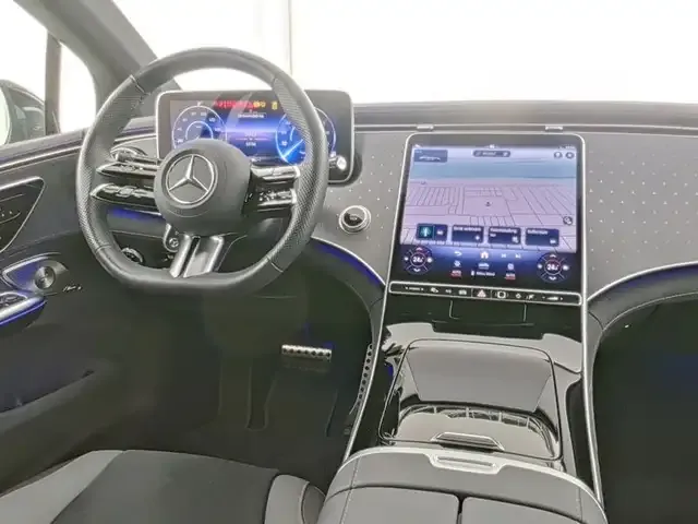 Mercedes-Benz EQE 300