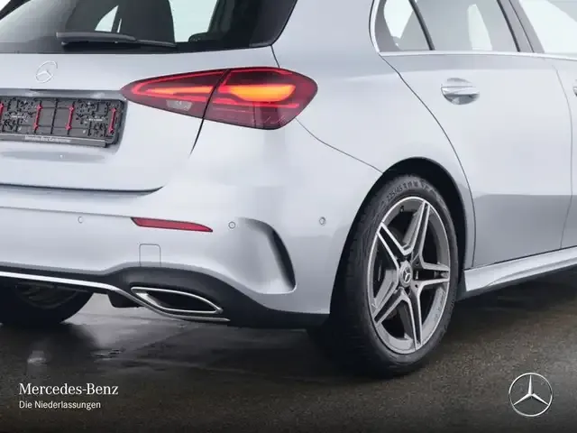 Mercedes-Benz A 220