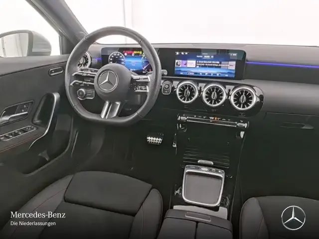 Mercedes-Benz A 220