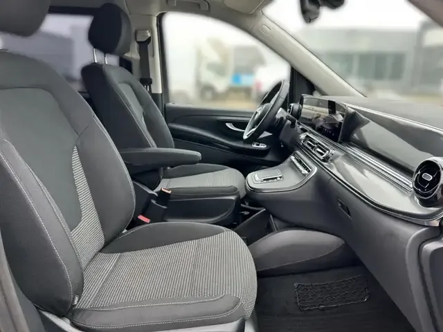 Mercedes-Benz EQV 300