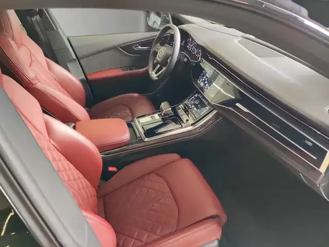 Audi SQ8