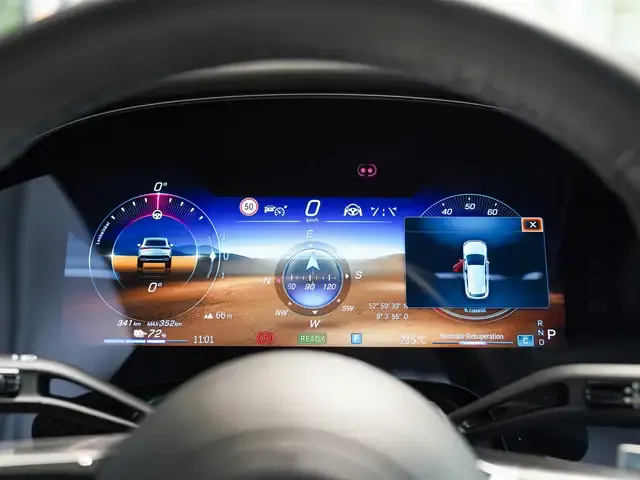 Mercedes-Benz EQE SUV
