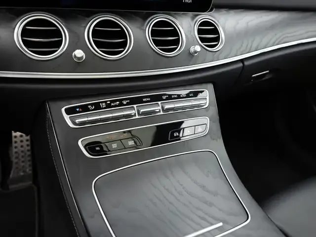 Mercedes-Benz E 400