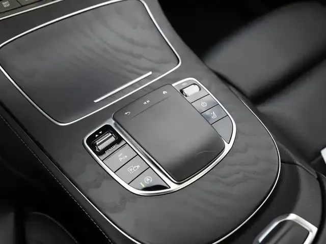 Mercedes-Benz E 400