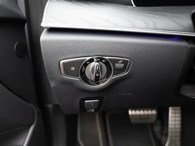 Mercedes-Benz E 400