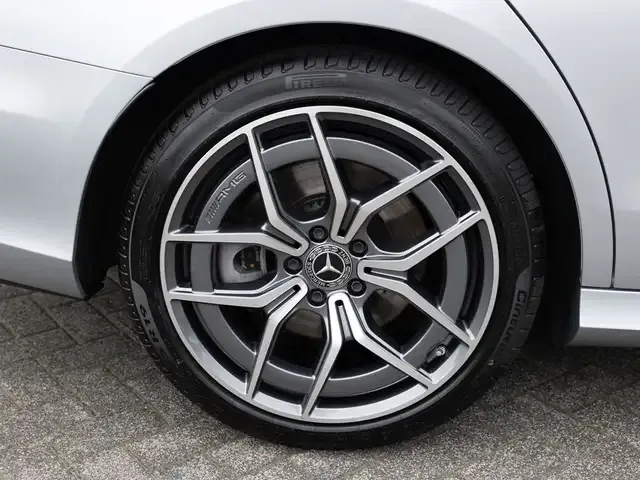 Mercedes-Benz E 400