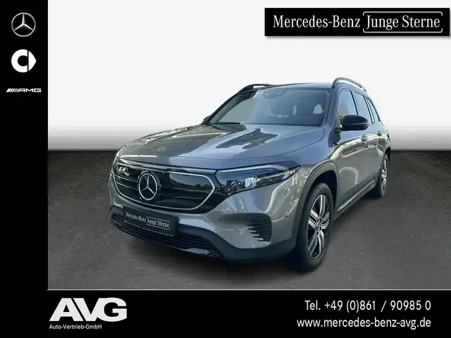 Mercedes-Benz EQB 300