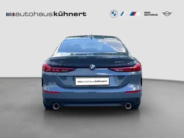 BMW 220