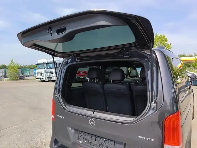 Mercedes-Benz V 300