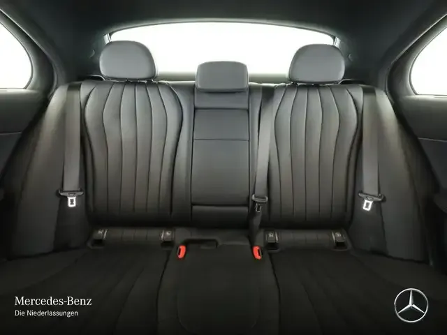 Mercedes-Benz E 400