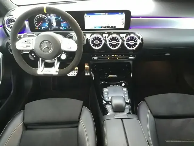 Mercedes-Benz A 45 AMG