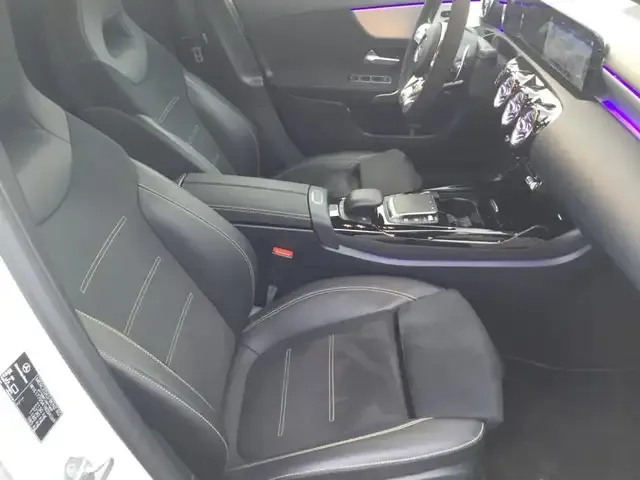 Mercedes-Benz A 45 AMG