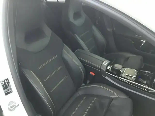 Mercedes-Benz A 45 AMG