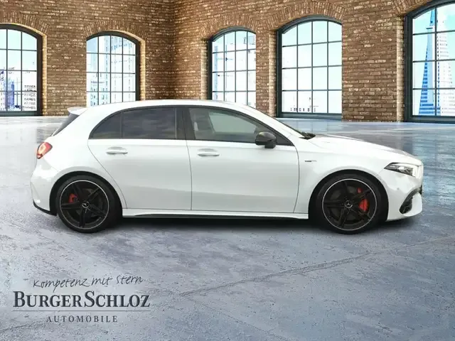 Mercedes-Benz A 45 AMG