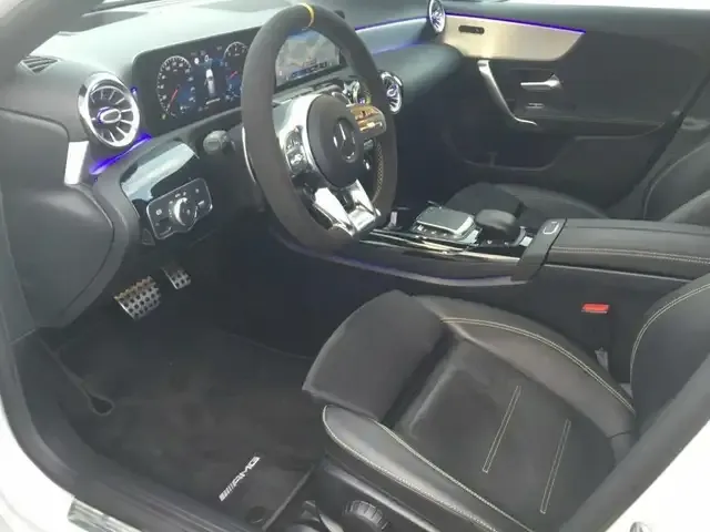 Mercedes-Benz A 45 AMG