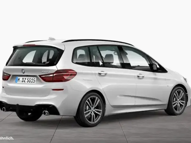 BMW 220